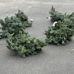 6 Pre-lit Christmas garland from Lowe’s