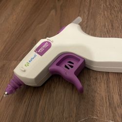 Awesome Small Size Glue Gun Works Great