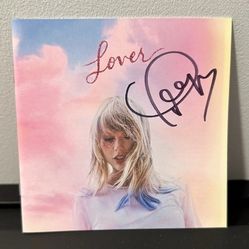 TAYLOR SWIFT SIGNED LOVER CD BOOKLET! THE ERAS TOUR AUTOGRAPH BECKETT COA RED