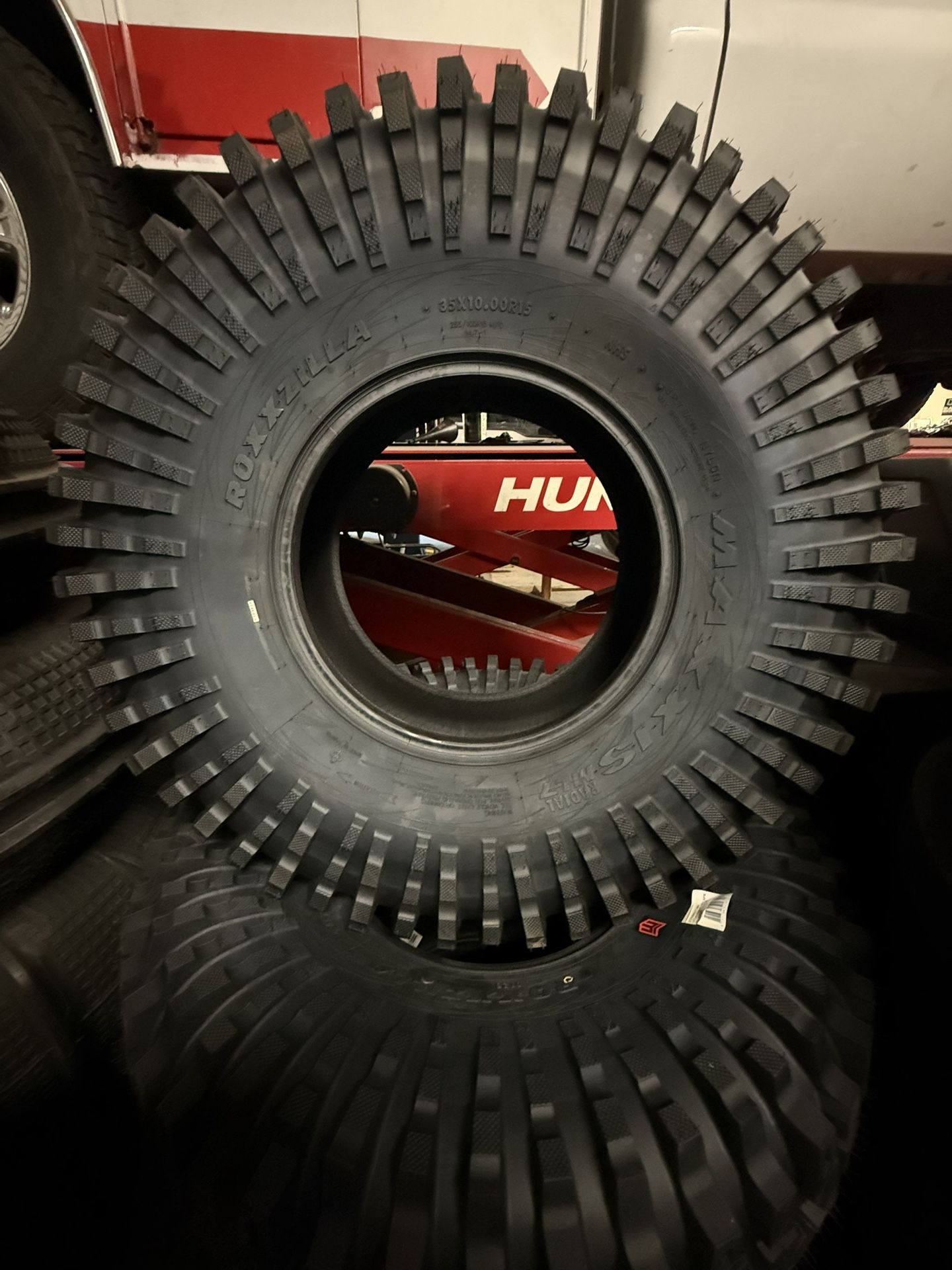 35” Maxxis Roxzilla
