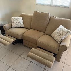 RECLINER SOFA