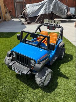 Drivable mini jeep