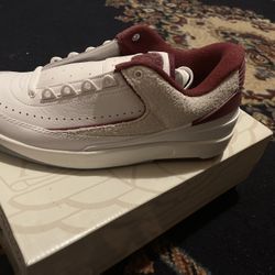 Jordan 2 Low