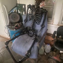 Halloween Decoration, 8’ Tall Skeleton Eyes Glow