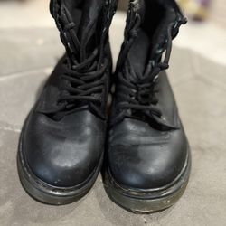 Dr. Martins