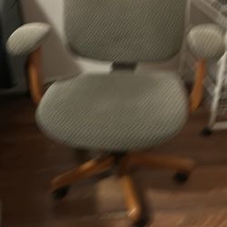 Sturdy Swivel Office Chair