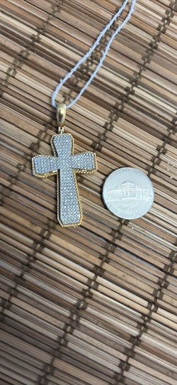 Cross Pendant 14KGP (Pendant only)
