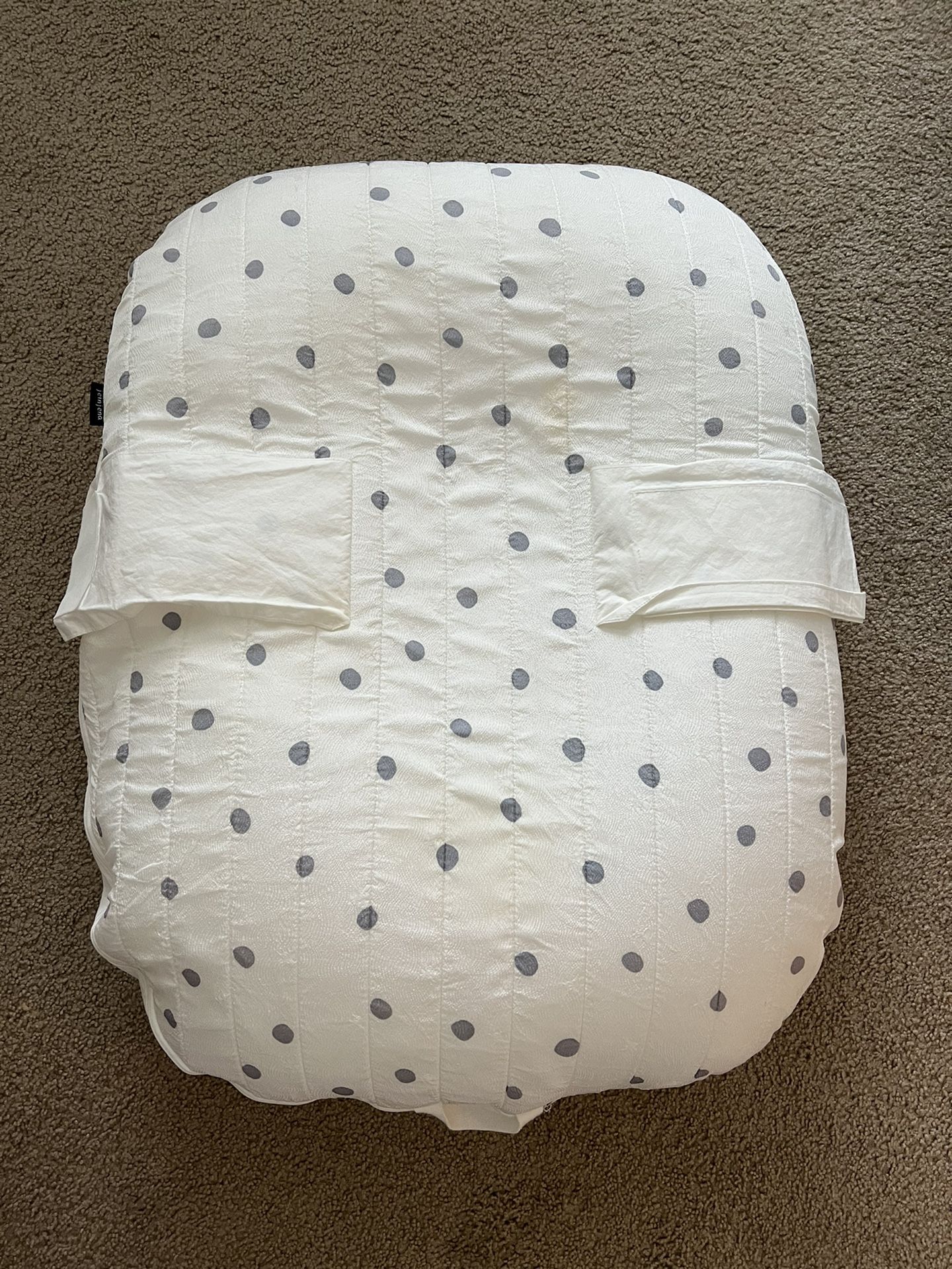 Like new Baby Lounger Bed with cover made from South Korea high quality
