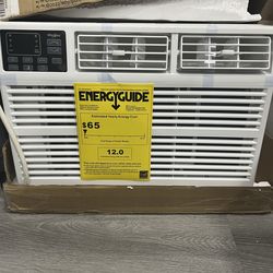 Whirl pool window air conditioner 8000BTU