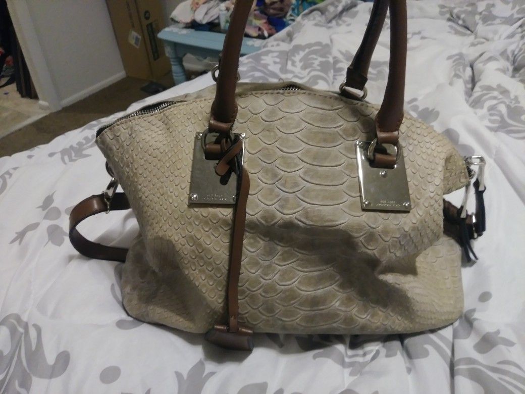 London fog croc purse