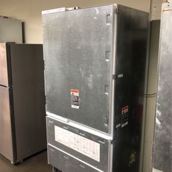 Sub Zero 36” Wide Panel Ready Built In Bottom Freezer Refrigerator 