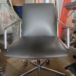 Bernhardt  Office Leather Chairs 