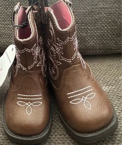 Girls shoes