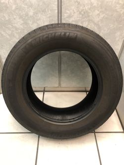 Michelin Tire Primacy MXV4 All Season P235/65R17 103T