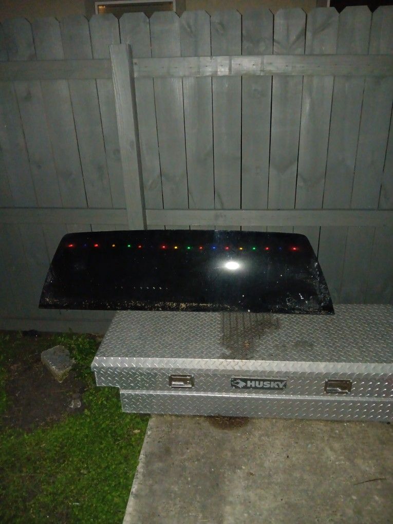 2003 Silverado Hood/ Rear Windshield