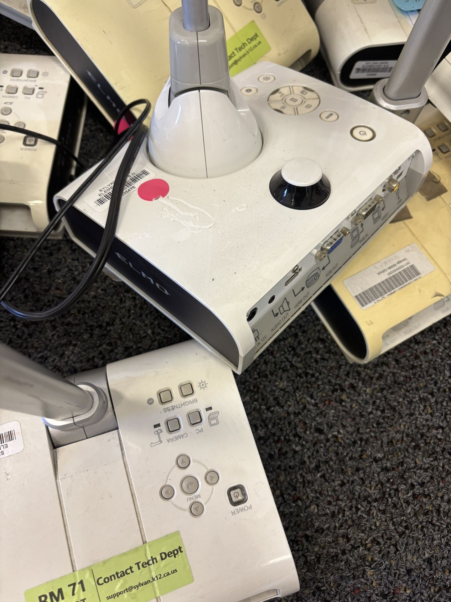 Elmo Projectors 