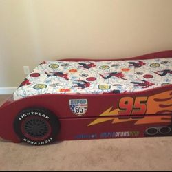 McQueen Car Kid's Bed (Twin Size) 