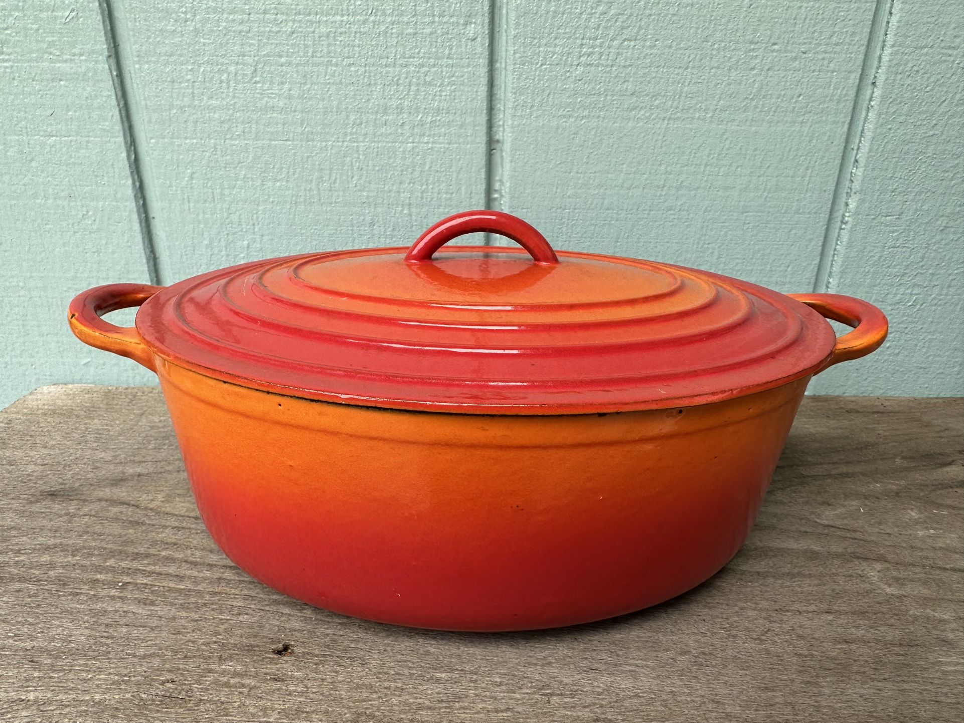 DESCOWARE Belgium Orange Flame Enamel Oval Cast Iron FE 8 Dutch Oven w/ Lid 3 Qt