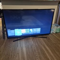 2015 Flat Screen Samsung 50" TV