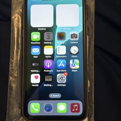 Apple - iPhone 11 with 64GB Memory Cell Phone (Unlocked) - Purple