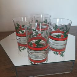 Set Of 4 Christmas Glasses