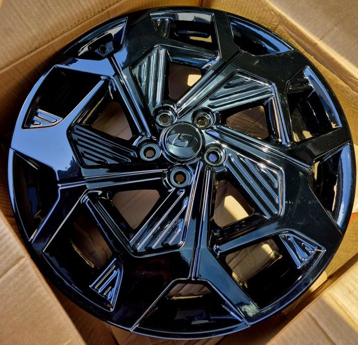 2025 HYUNDAI PALISADE RIMS OEM. NEW.........( 20" INCH )