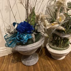 2 Nice  Ornamental Artificial Flowers  Arrangements $20/1