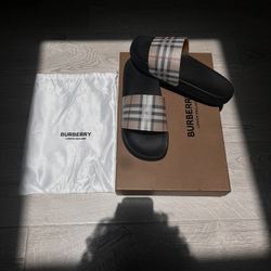 Burberry Slides 
