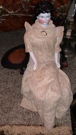 ANTIQUE CHINA FACE DOLL