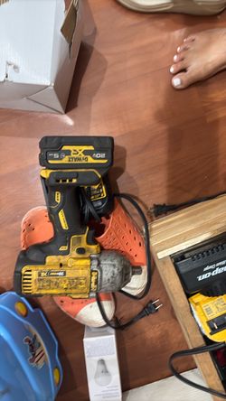 DEWALT 20V MAX XR Cordless Impact Wrench