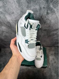Jordan 4 oxidized green size 5.5