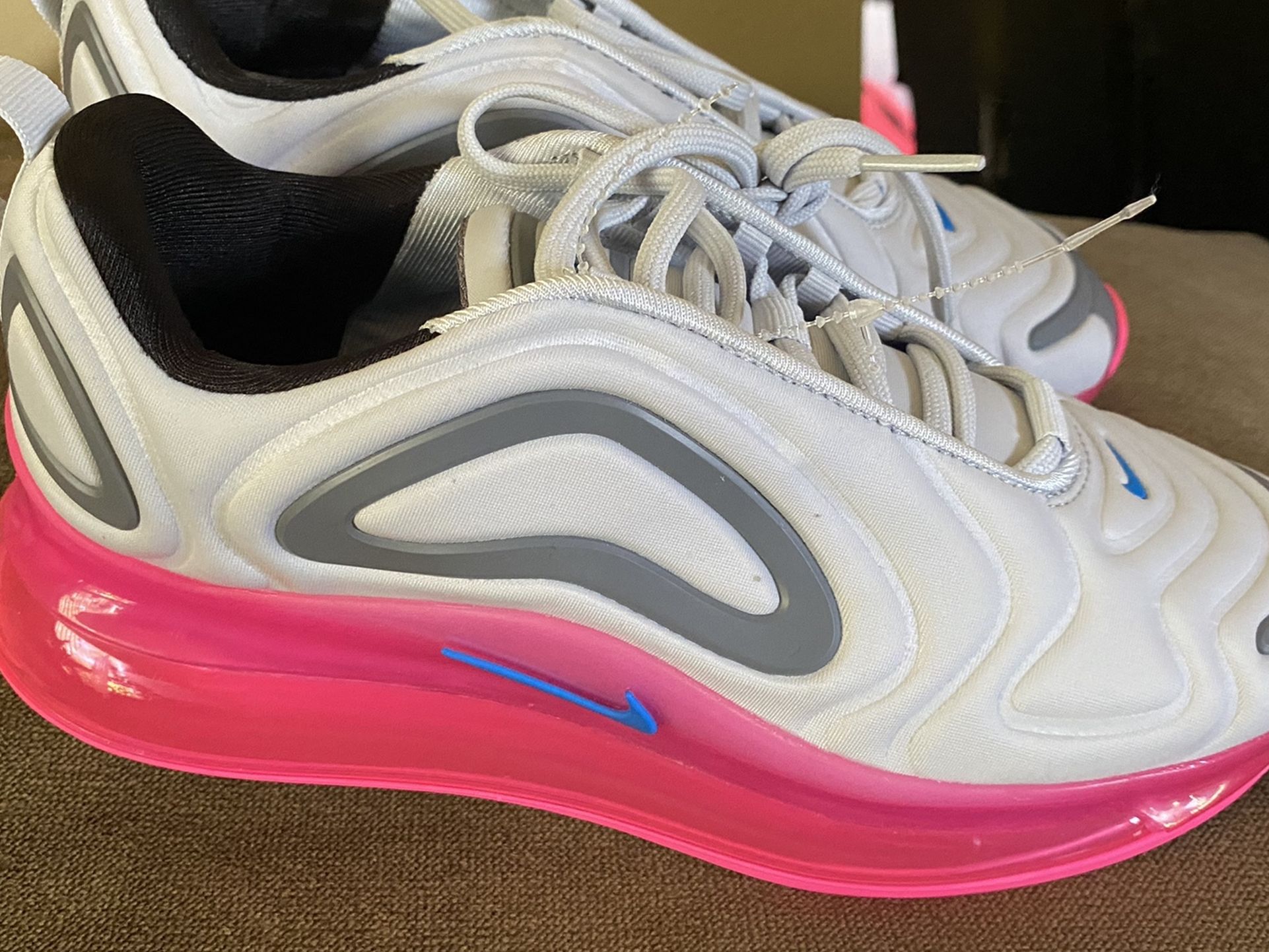 Brand New Air Max 700 Size 7