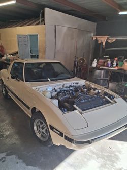 Mazda rx7 , 3 letra