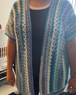Cardiganwith matching crochet bag
