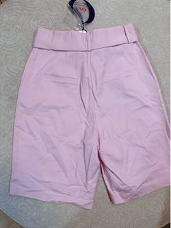 Women’s High-Waisted Dress Shorts with Belt – Light Pink – Size M – New