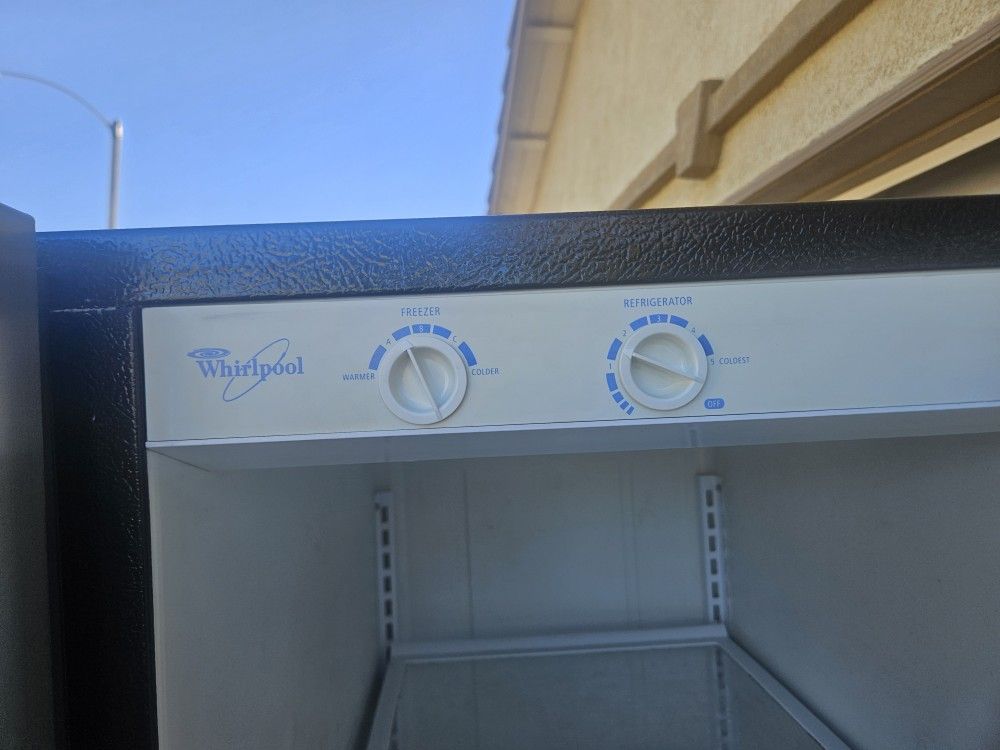 Apliance Refrigerator