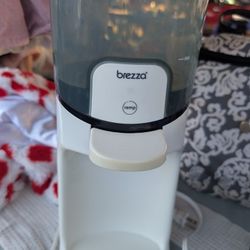 Baby Breesa Warm Water Dispenser