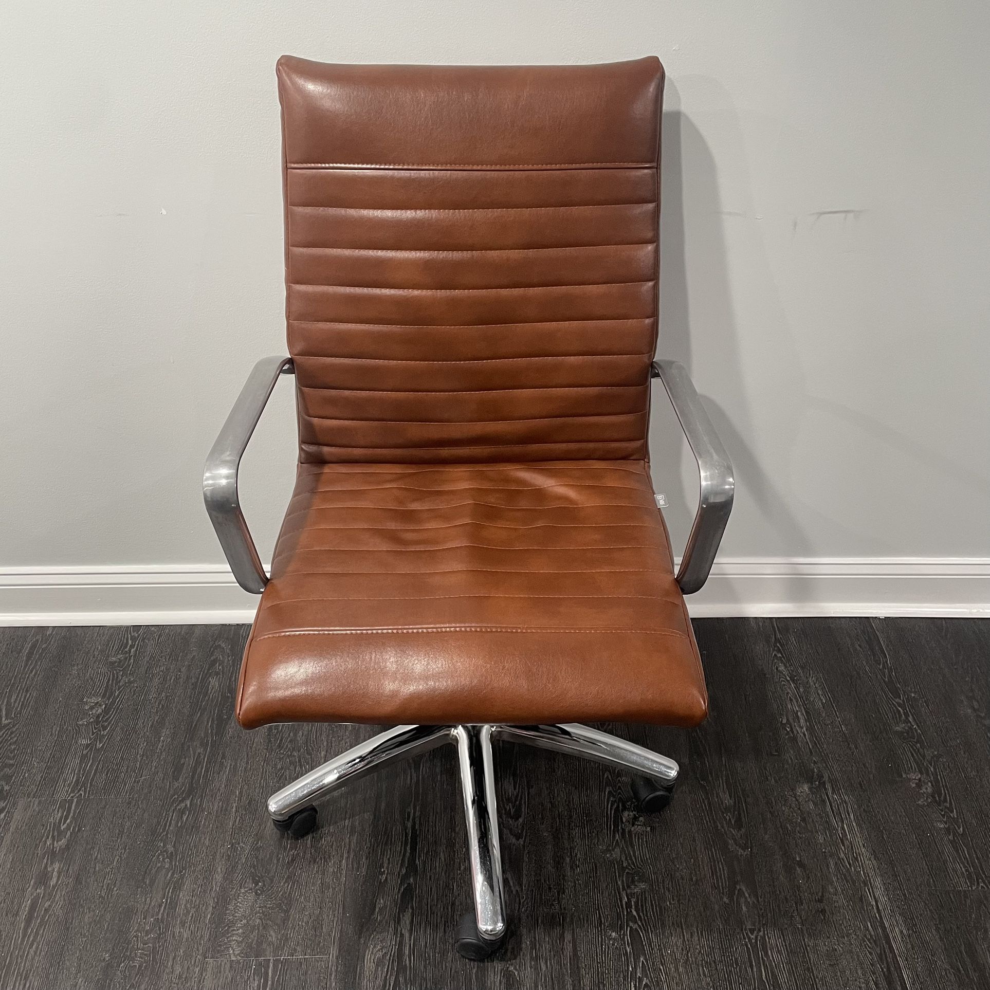NBF Harper Mid-back Executive Chair - Saddle brown Leather