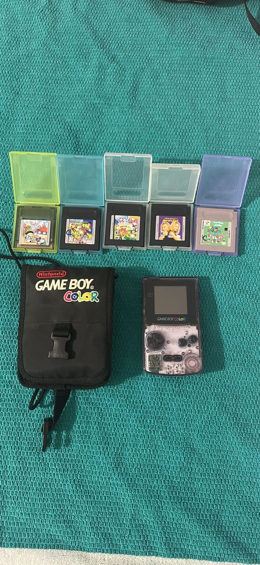 Purple Gameboy Color.
