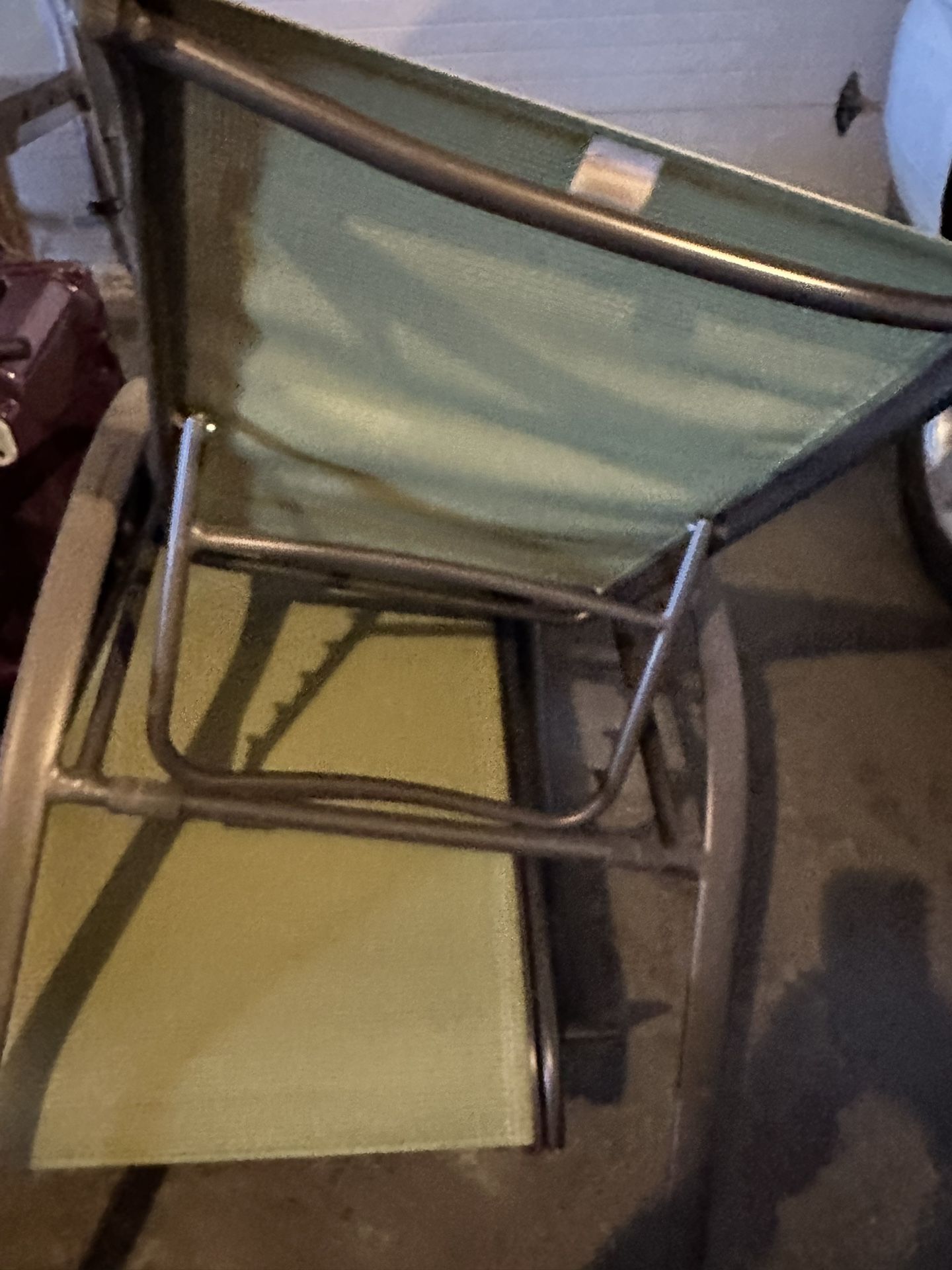 2 Lounge Chairs