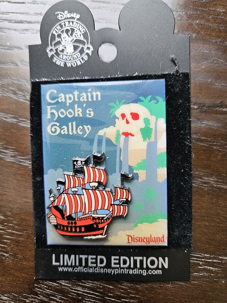 Disney Limited Edition Pin CAPTAIN HOOK'S GALLEY