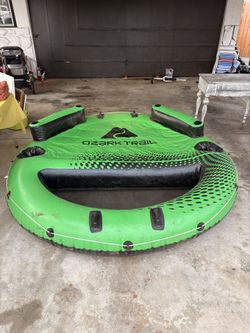Really Nice Inflatable Island Lounging Tube