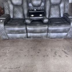 Genuine leather Bluetooth speaker cordless charging electric recline reclining couch $2000 obo