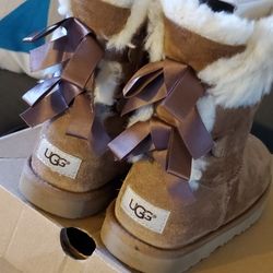 UGG BAILEY BOOTS SIZE 3