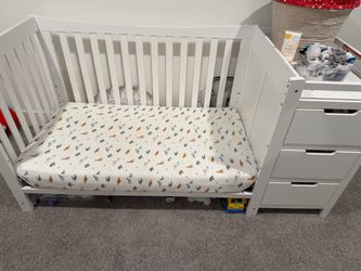 Grace Baby Crib with Attached Changing Table