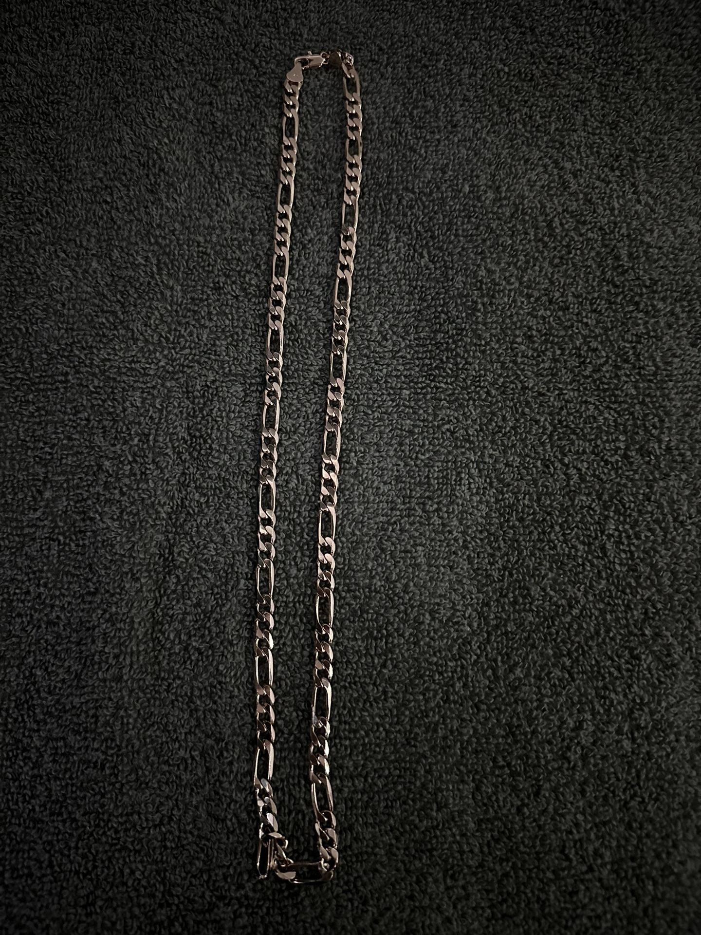 14k Gold chain (send offers)