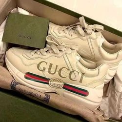 Gucci Sneakers Colors can be selected