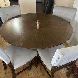Dinette Set for 2/27 Pickup