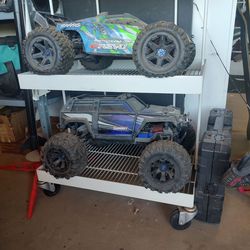 Traxxas summit and E revo 2.0