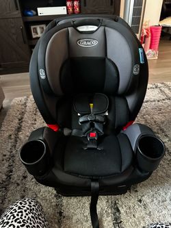 Graco Convertible Car Seat